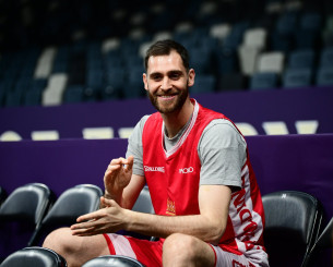 Παπαγιάννης στο Athletiko: «Έχουμε προετοιμαστεί καλά - Θα παίξει ρόλο η καρδιά στον τελικό» (video) Παπαγιάννης στο Athletiko: «Έχουμε προετοιμαστεί καλά - Θα παίξει ρόλο η καρδιά στον τελικό» (video)