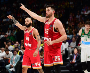 Ο Πίτερς αποκάλυψε στο Athletiko το μήνυμα του πατέρα του: «Οι ευκαιρίες της ζωής σου» (video) Ο Πίτερς αποκάλυψε στο Athletiko το μήνυμα του πατέρα του: «Οι ευκαιρίες της ζωής σου» (video)