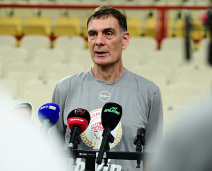 Ξέσπασμα Μπαρτζώκα κατά της «ανθρωποφαγίας» μετά το Άμπου Ντάμπι - «Ξέρω καλά πως λειτουργεί το σύστημα» Ξέσπασμα Μπαρτζώκα κατά της «ανθρωποφαγίας» μετά το Άμπου Ντάμπι - «Ξέρω καλά πως λειτουργεί το σύστημα»