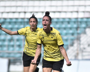 Τα σάρωσε όλα η ΑΕΚ - Κατέκτησαν το νταμπλ τα κορίτσια στο Βόλο