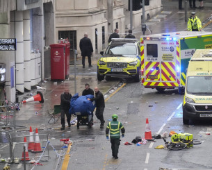 27 άνθρωποι στο νοσοκομείο, οι 2 με σοβαρά τραύματα από την επίθεση στο Λίβερπουλ 27 άνθρωποι στο νοσοκομείο, οι 2 με σοβαρά τραύματα από την επίθεση στο Λίβερπουλ
