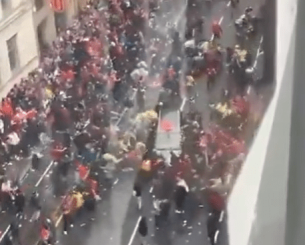 Αντιμέτωπος με 24 νέες κατηγορίες ο οδηγός του αυτοκινήτου που παρέσυρε τους οπαδούς της Λίβερπουλ