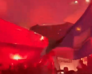 Σαν να είναι πρωταθλήτρια - Οπαδοί της Νάπολι υποδέχθηκαν την ομάδα στο αεροδρόμιο (video)