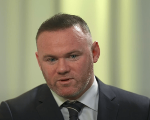 Ο Ρούνεϊ συνέκρινε τον εαυτό του με κορυφαίους επιθετικούς, δίνοντας ρεσιτάλ... αντικειμενικότητας