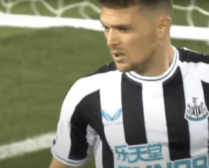 Φίλοι του Τρίπιερ πήγαν σε στριπ κλαμπ χωρίς αυτόν, αλλά τον χρέωσαν 12.000 ευρώ