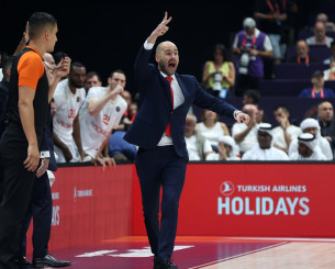 Σπανούλης: «Ακόμα κι αν ήταν το μεγαλύτερο παιχνίδι της ζωής μου δεν θα το έλεγα γιατί ήταν κόντρα στον Ολυμπιακό» Σπανούλης: «Ακόμα κι αν ήταν το μεγαλύτερο παιχνίδι της ζωής μου δεν θα το έλεγα γιατί ήταν κόντρα στον Ολυμπιακό»
