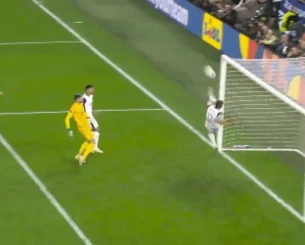 Φαν ντε Βεν ο... βράχος: Τα εντυπωσιακά νούμερα του Ολλανδού στο Europa League