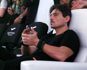 Γιαννακόπουλος: «Εγκληματική οργάνωση με τις ευλογίες της κυβέρνησης» Γιαννακόπουλος: «Εγκληματική οργάνωση με τις ευλογίες της κυβέρνησης»