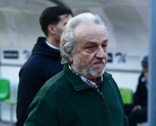 Build Up: «Ο Κομπότης είναι πανέξυπνος, σκέφτεται πάντα τέσσερις προτάσεις παρακάτω» Build Up: «Ο Κομπότης είναι πανέξυπνος, σκέφτεται πάντα τέσσερις προτάσεις παρακάτω»