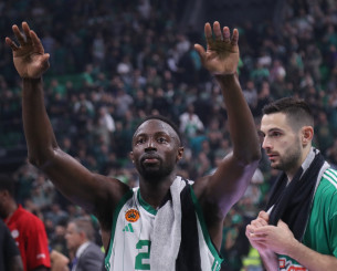 Γκραντ: «Θέλουμε ακόμα 2 νίκες για τον τίτλο» (video) Γκραντ: «Θέλουμε ακόμα 2 νίκες για τον τίτλο» (video)