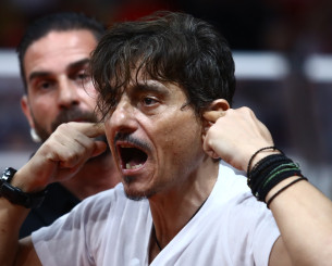 Γιαννακόπουλος: «Το πιο βρώμικο πρωτάθλημα που πήραν ποτέ» Γιαννακόπουλος: «Το πιο βρώμικο πρωτάθλημα που πήραν ποτέ»