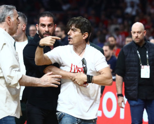 Γιαννακόπουλος: «Μετά το σημερινό, όσο ζω, θα με βλέπετε στα όνειρά σας» Γιαννακόπουλος: «Μετά το σημερινό, όσο ζω, θα με βλέπετε στα όνειρά σας»
