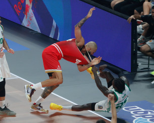 Το φύλλο αγώνα του Game 3: Τι αναφέρει για τη χειρονομία του Φουρνιέ και τις διαμαρτυρίες του Ναν Το φύλλο αγώνα του Game 3: Τι αναφέρει για τη χειρονομία του Φουρνιέ και τις διαμαρτυρίες του Ναν