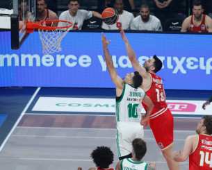 Τα highlights από το break του Ολυμπιακού στο ΟΑΚΑ Τα highlights από το break του Ολυμπιακού στο ΟΑΚΑ