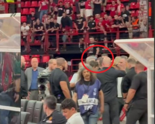 Βγήκε από τη φυσούνα για λίγα δευτερόλεπτα και ξαναμπήκε μέσα ο Γιαννακόπουλος (video) Βγήκε από τη φυσούνα για λίγα δευτερόλεπτα και ξαναμπήκε μέσα ο Γιαννακόπουλος (video)