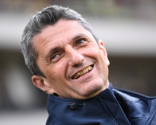 Λουτσέσκου: «Αγαπιόμαστε απεγνωσμένα με την γυναίκα μου, το σεξ είναι πολύ σημαντικό» Λουτσέσκου: «Αγαπιόμαστε απεγνωσμένα με την γυναίκα μου, το σεξ είναι πολύ σημαντικό»