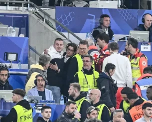Τραγωδία στην Allianz Arena: Φίλαθλος σκοτώθηκε μετά από πτώση από την κερκίδα Τραγωδία στην Allianz Arena: Φίλαθλος σκοτώθηκε μετά από πτώση από την κερκίδα