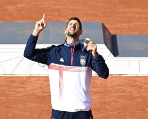 Η απίστευτη γκάφα με Τζόκοβιτς: «Τα 8 νοίκια μπροστά και το κοντινό μετρό» Η απίστευτη γκάφα με Τζόκοβιτς: «Τα 8 νοίκια μπροστά και το κοντινό μετρό»