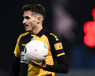 Ο Έλντερ Λόπες σκέφτεται να φύγει από την Χαποέλ Μπερ Σεβά λόγω πολέμου