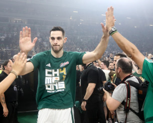 Οι καλύτερες στιγμές του Παπαπέτρου με την φανέλα του Παναθηναϊκού (video)