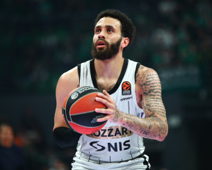 Απίθανος Ουάσινγκτον: Έβαλε 40 από τους 84 πόντους της Παρτίζαν! Απίθανος Ουάσινγκτον: Έβαλε 40 από τους 84 πόντους της Παρτίζαν!