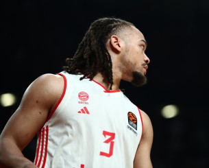 Εφές και Παρί «παλεύουν» για τον Κάρσεν Έντουαρντς