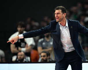 Ο Τιάγκο Σπλίτερ μιλάει για πρώτη φορά μετά την πρόσληψή του από τους Μπλέιζερς (video)