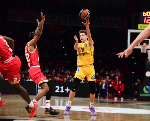 Ανατροπή στην ανατροπή: Ο Γιοκουμπάιτις ανανεώνει με τη Μακάμπι Τελ Αβίβ