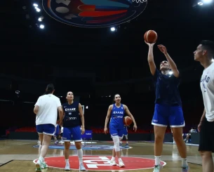 Παίρνει τη νίκη με διαφορά και Σπανού η Ελλάδα