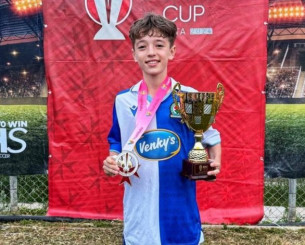 Δεν έχει ξαναγίνει - Η Τσέλσι δίνει σχεδόν ένα εκατομμύριο ευρώ για 13χρονο wonderkid Δεν έχει ξαναγίνει - Η Τσέλσι δίνει σχεδόν ένα εκατομμύριο ευρώ για 13χρονο wonderkid