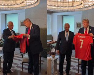 Ο Κριστιάνο έστειλε υπογεγραμμένη φανέλα στον Τραμπ με ένα ιδιαίτερο μήνυμα (video) Ο Κριστιάνο έστειλε υπογεγραμμένη φανέλα στον Τραμπ με ένα ιδιαίτερο μήνυμα (video)