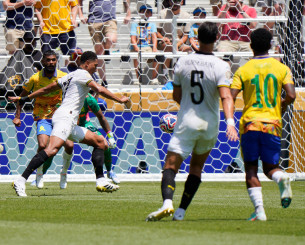 Η Ντόρτμουντ πήρε τη ματσάρα κόντρα στη μαχητική Μαμελόντι