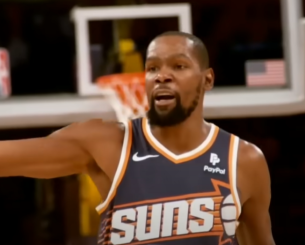 «Είναι ομαδικό σπορ, δεν παίζω τένις»:  Ο Ντουράντ έπιασε κουβέντα για την καριέρα του με χρήστες του Twitter και είχε πολλά να πει