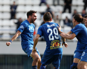 Ανανέωσε με το Αιγάλεω ο Ευαγγέλου Ανανέωσε με το Αιγάλεω ο Ευαγγέλου