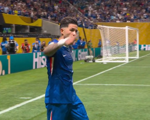 Νίκη με ζόρια για την Τσέλσι κόντρα στην Λος Άντζελες Νίκη με ζόρια για την Τσέλσι κόντρα στην Λος Άντζελες