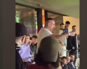 «Ζήτω ο Κριστιάνο» - Οπαδοί αποδοκίμασαν τον Ριμπερί μετά το σχόλιο του για τη Χρυσή Μπάλα «Ζήτω ο Κριστιάνο» - Οπαδοί αποδοκίμασαν τον Ριμπερί μετά το σχόλιο του για τη Χρυσή Μπάλα