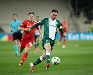 Ο ελεύθερος Γιάννης Κώτσιρας δεν αφήνει αδιάφορο τον Ουζουνίδη