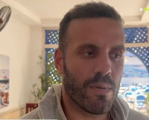 Παππάς: «Μας περικύκλωσαν σε ένα στρέμμα γης και όταν αντισταθήκαμε άρχισε το ξύλο» (video) Παππάς: «Μας περικύκλωσαν σε ένα στρέμμα γης και όταν αντισταθήκαμε άρχισε το ξύλο» (video)