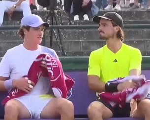 Ήττα για Τσιτσιπά και Φονσέκα στο διπλό του Χάλε Ήττα για Τσιτσιπά και Φονσέκα στο διπλό του Χάλε