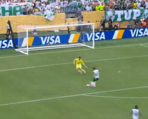 Το δεύτερο γκολ της Παλμέιρας πριν τη διακοπή του αγώνα (video)