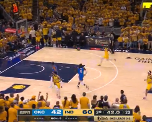 Η απίθανη no-look πάσα του Χαλιμπάρτον και το κάρφωμα του Σιάκαμ (video)