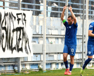 Ανανέωσε στο Αιγάλεω ο Βάρκας - Πρόταση σε Λουκίνα