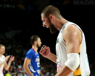 «Τρέλα» των φίλων του Παναθηναϊκού με Βαλαντσιούνας - Πλημμύρισαν με σχόλια το Instagram του