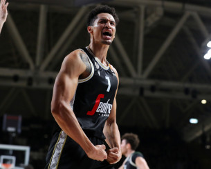 Κοντά στον Ισμαέλ Μπακό η Παρί