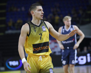 Εβδομάδα οριστικών εξελίξεων με Φλιώνη στην ΑΕΚ