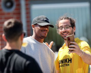 Ο Μαρσιάλ έφτασε στην Ολλανδία για την ΑΕΚ (video)