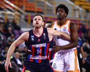 Έκλεισε τον Κακλαμανάκη το Περιστέρι