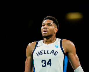 Αντετοκούνμπο για Eurobasket: «Δεν ξέρω τι φαγητό θα φάω το βράδυ, δεν μπορώ να σκεφτώ τον Αύγουστο» Αντετοκούνμπο για Eurobasket: «Δεν ξέρω τι φαγητό θα φάω το βράδυ, δεν μπορώ να σκεφτώ τον Αύγουστο»