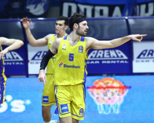 Έκλεισε Τζορτζ Πάπας ο Πανιώνιος