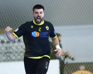 Παραμένει στην ΑΕΚ για δύο χρόνια ο Αραμπατζής Παραμένει στην ΑΕΚ για δύο χρόνια ο Αραμπατζής